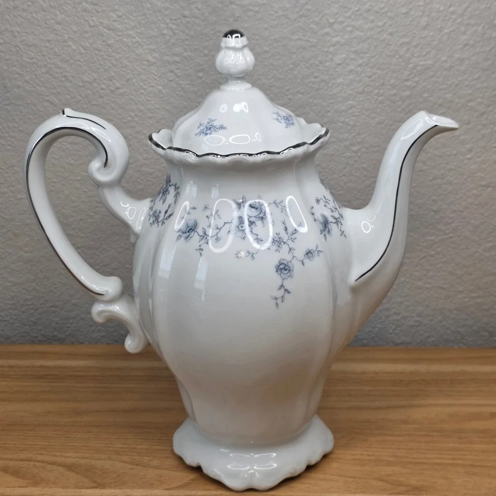 Johann Haviland Blue Garland 6 Cup Coffee Pot and Lid 11